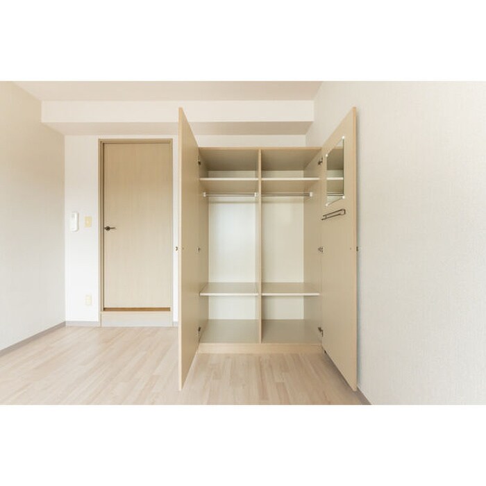 物件内観写真8　(収納)