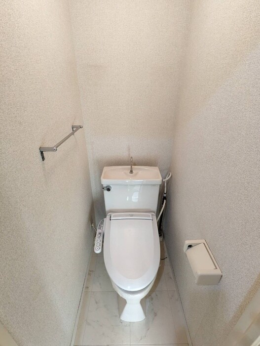 物件内観写真9　(トイレ)