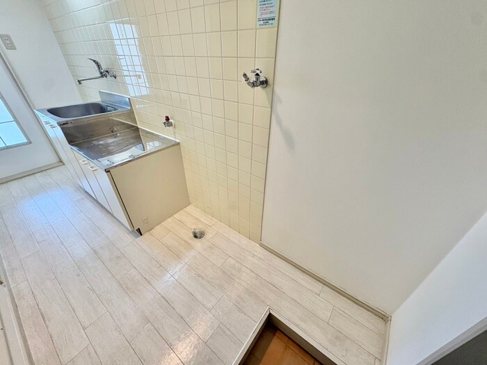 物件内観写真20　(洗濯機置場)