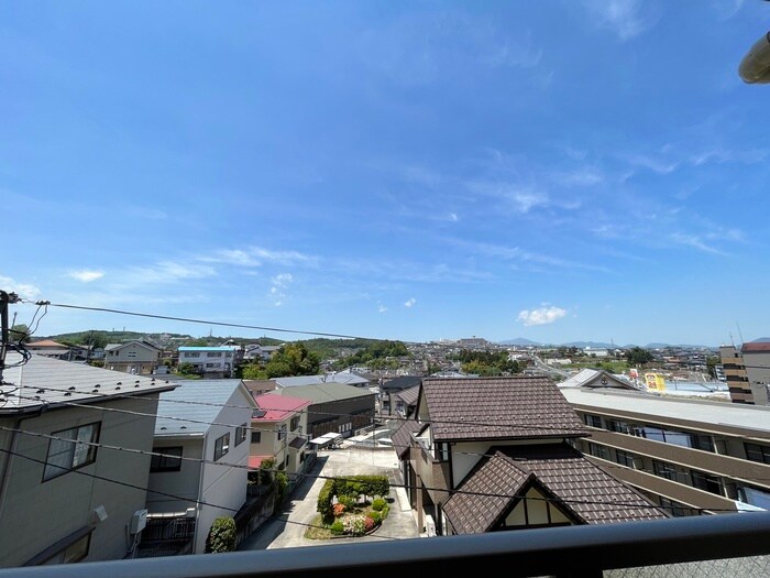 物件内観写真16　(室内からの展望)