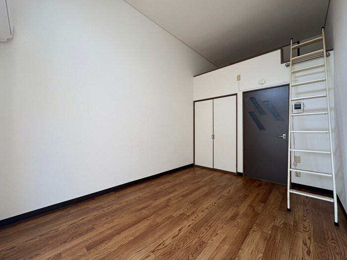 物件内観写真8　(居室)