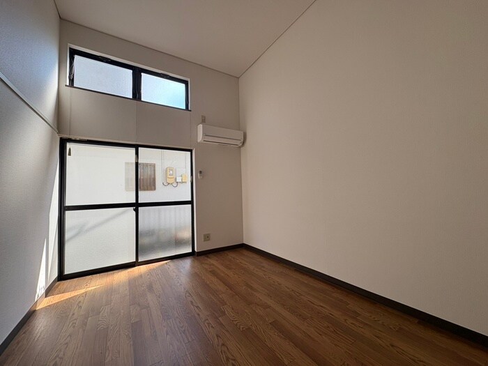 物件内観写真10　(居室)