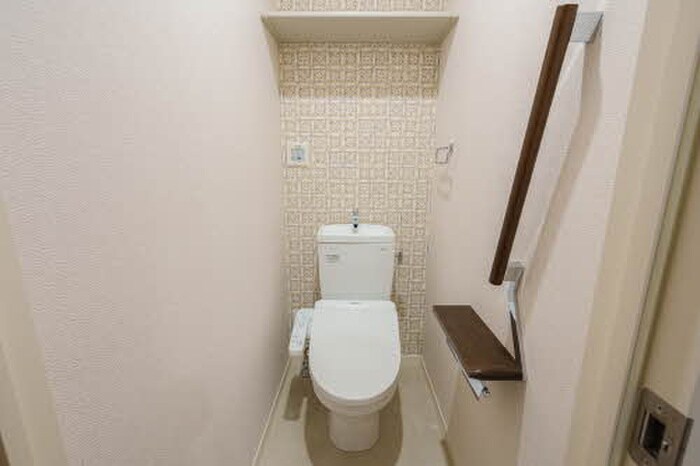 物件内観写真12　(トイレ)