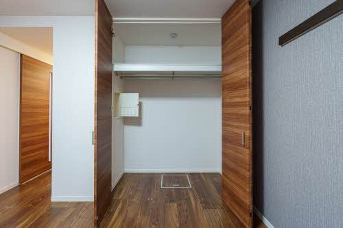 物件内観写真14　(収納)