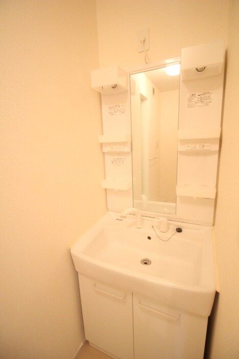 物件内観写真12　(洗面)