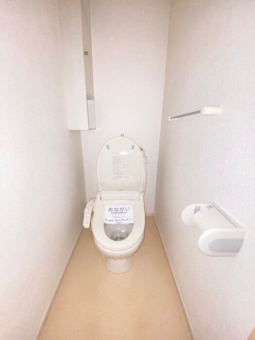 物件内観写真14　(トイレ)