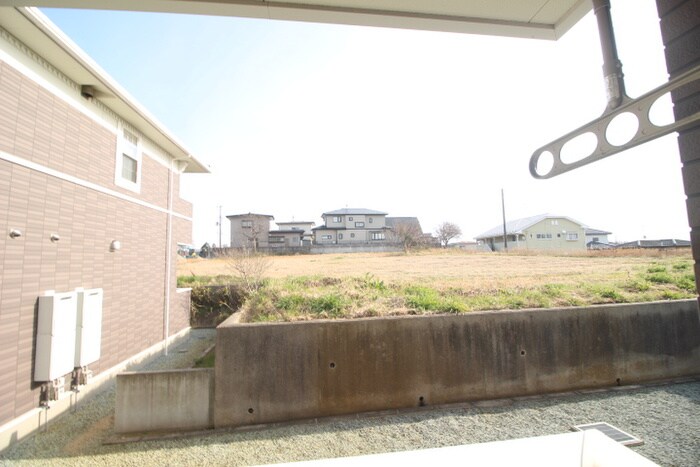 物件内観写真15　(室内からの展望)