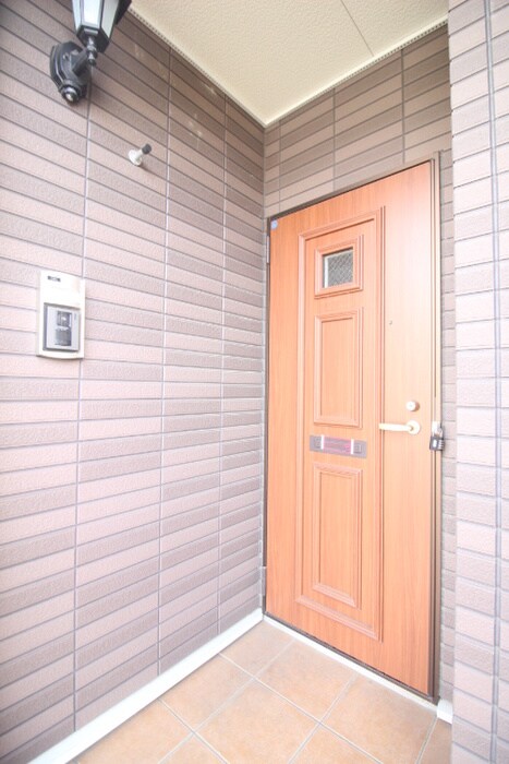 物件内観写真17　(玄関)