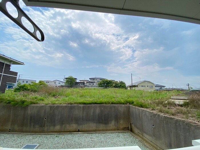 物件内観写真20　(室内からの展望)