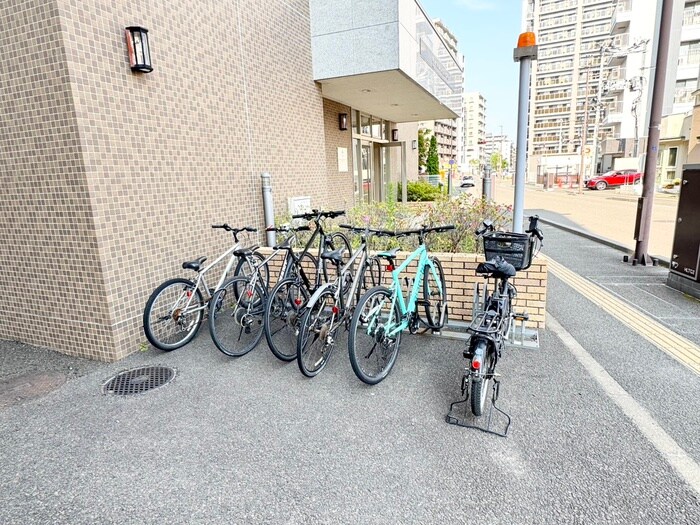 物件外観写真6　(駐輪場)