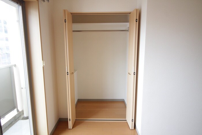 物件内観写真11　(収納)