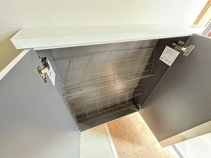 物件内観写真16　(靴箱)