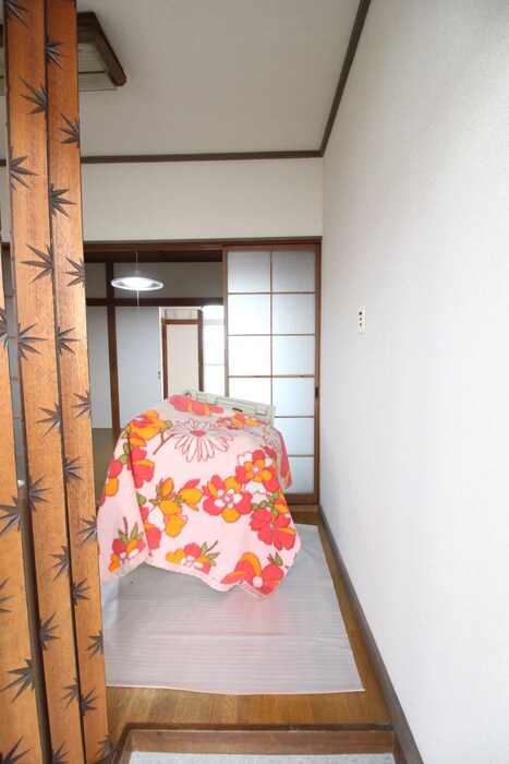 物件内観写真16　(廊下)