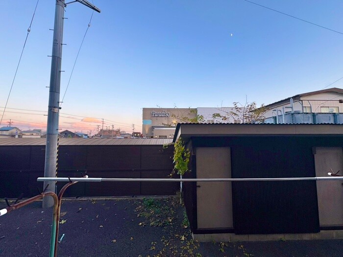 物件内観写真22　(室内からの展望)