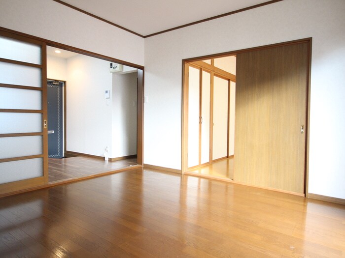 物件内観写真7　(居室)