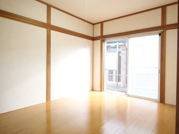 物件内観写真8　(居室)