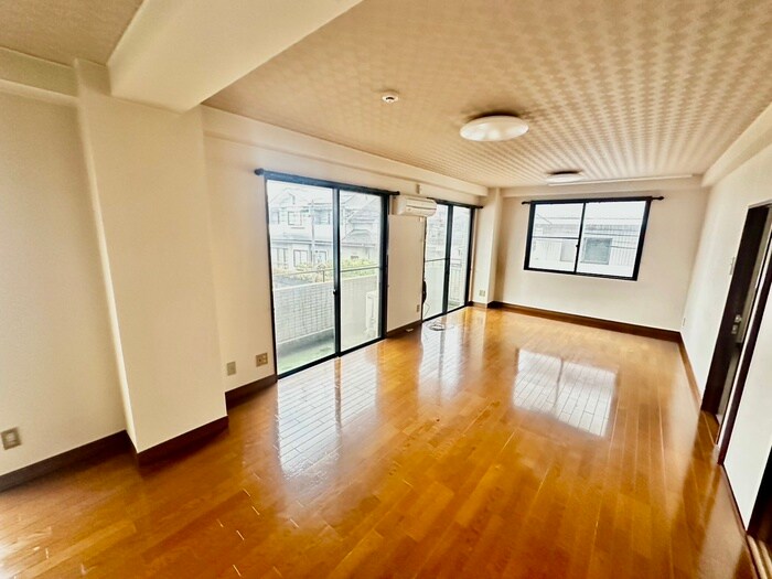 物件内観写真4　(居室)