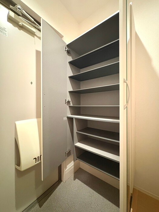 物件内観写真16　(靴箱)