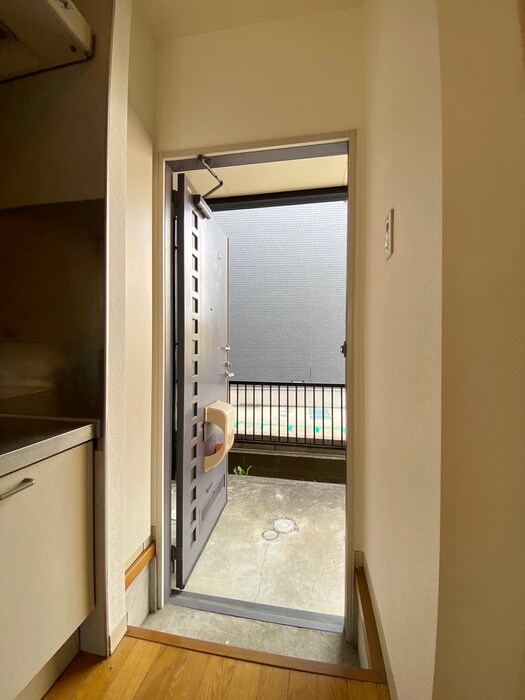 物件内観写真21　(玄関)