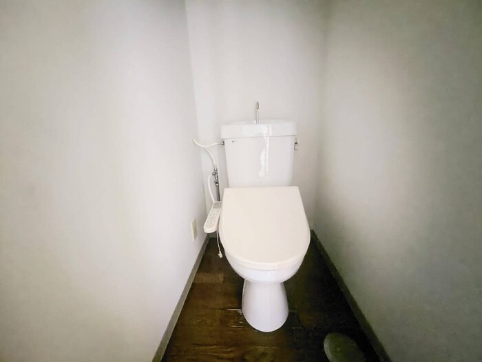 物件内観写真13　(トイレ)