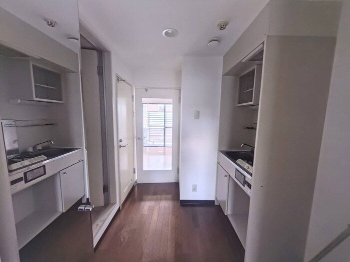 物件内観写真18　(廊下)