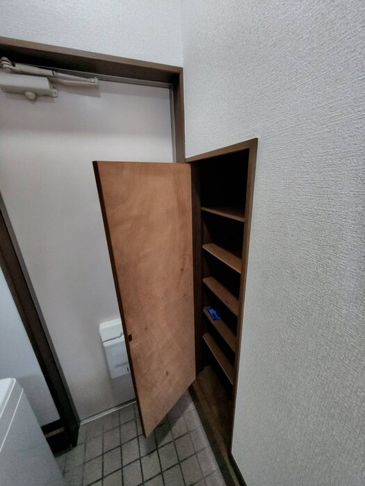 物件内観写真18　(靴箱)