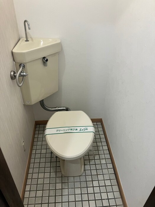 物件内観写真16　(トイレ)