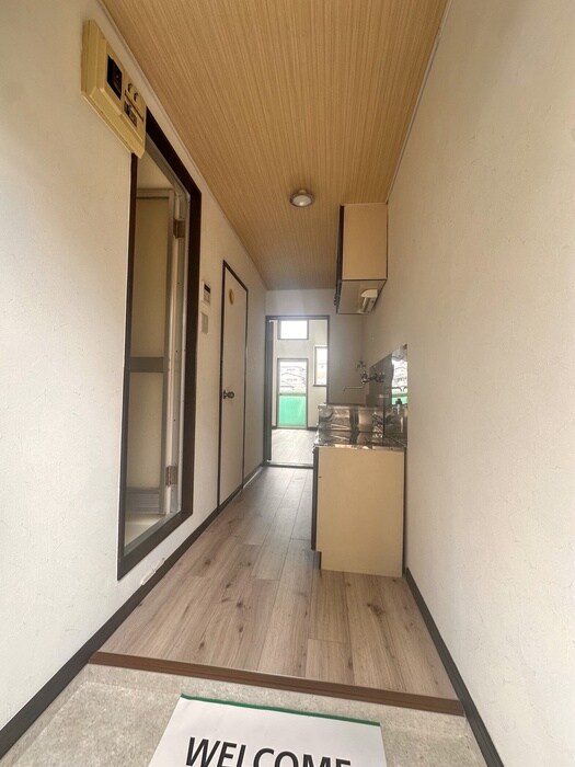 物件内観写真16　(廊下)