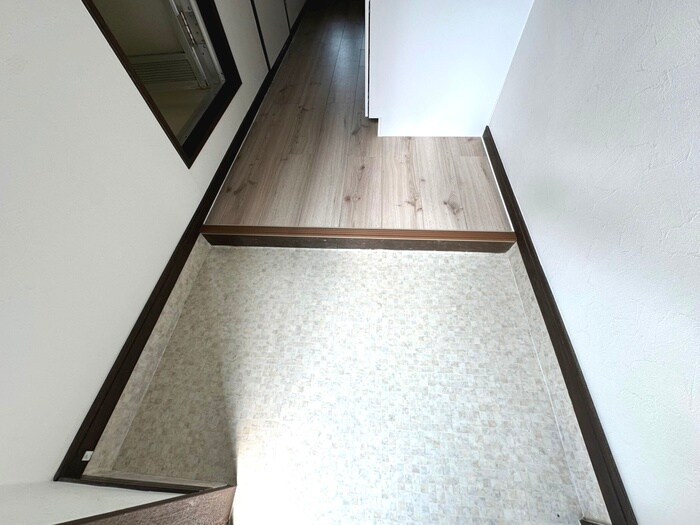 物件内観写真19　(玄関)