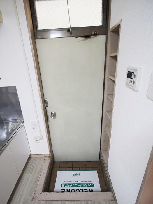 物件内観写真21　(玄関)