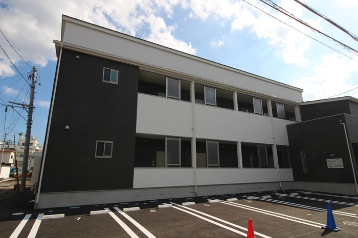 物件外観写真1　(外観写真)