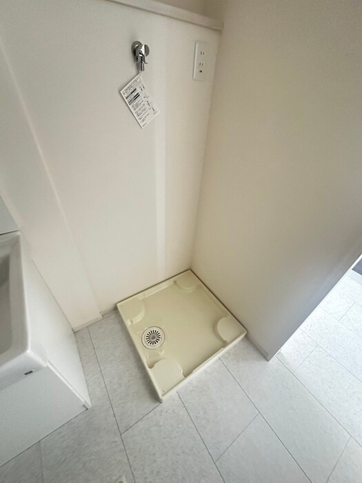 物件内観写真13　(洗濯機置場)