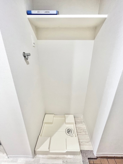 物件内観写真15　(洗濯機置場)