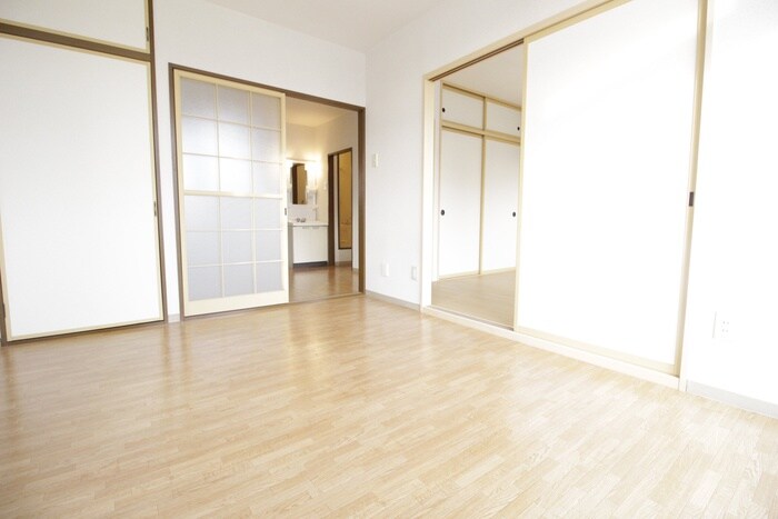 物件内観写真18　(居室)