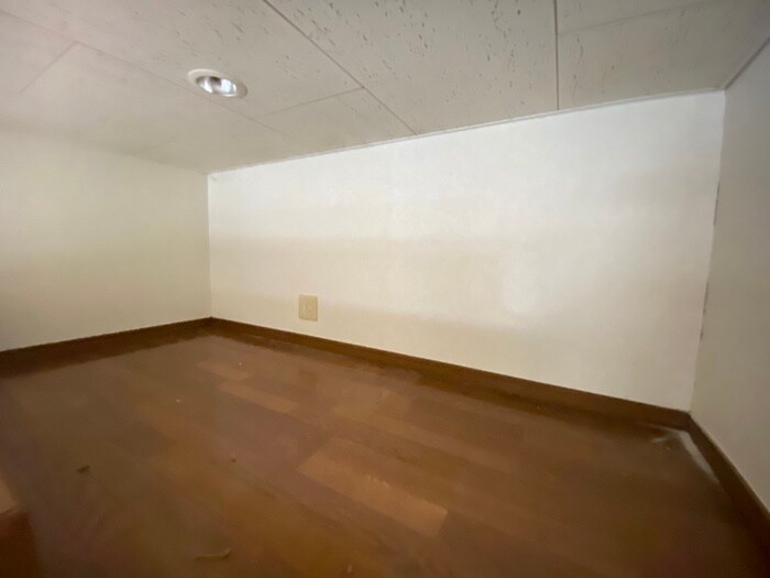 物件内観写真9　(ロフト)