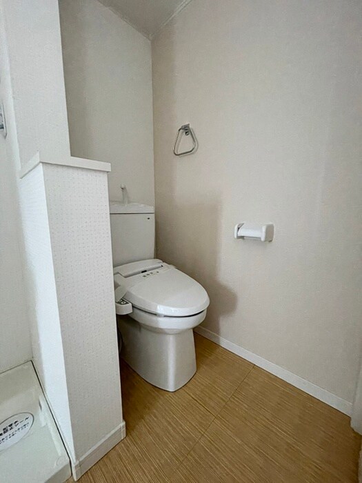 物件内観写真12　(トイレ)