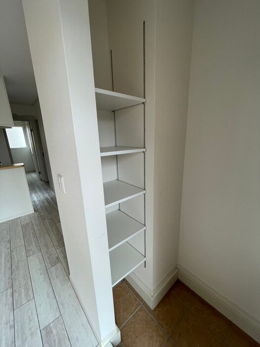 物件内観写真15　(靴箱)