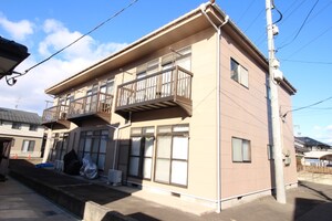 郷家ハイツ外観写真