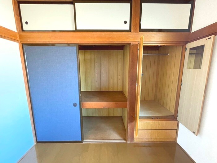 物件内観写真12　(収納)