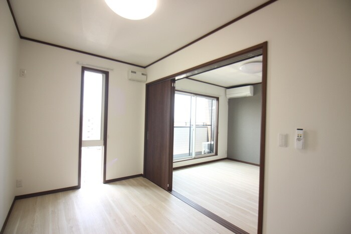 物件内観写真9　(居室)