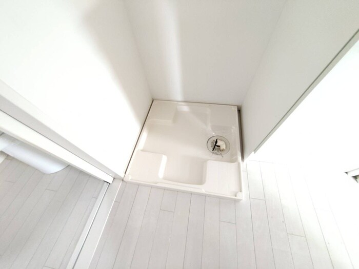 物件内観写真13　(洗濯機置場)