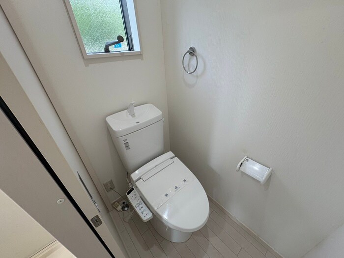 物件内観写真13　(トイレ)