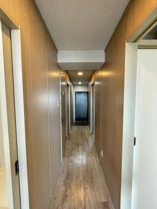 物件内観写真15　(玄関)