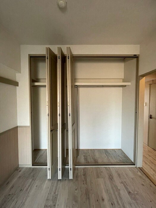 物件内観写真16　(収納)