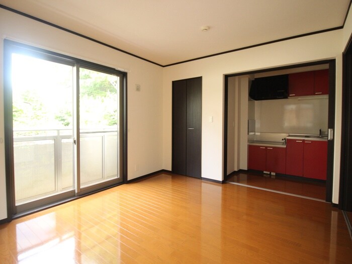 物件内観写真10　(居室)