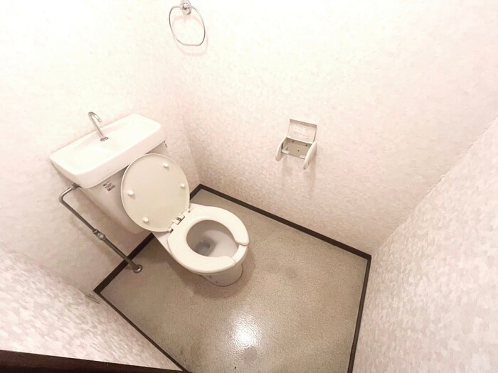物件内観写真11　(トイレ)