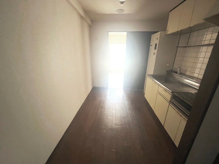 物件内観写真20　(廊下)