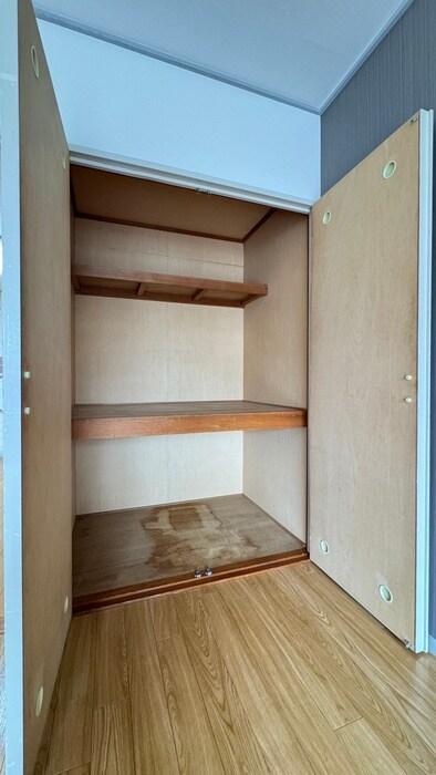 物件内観写真11　(収納)