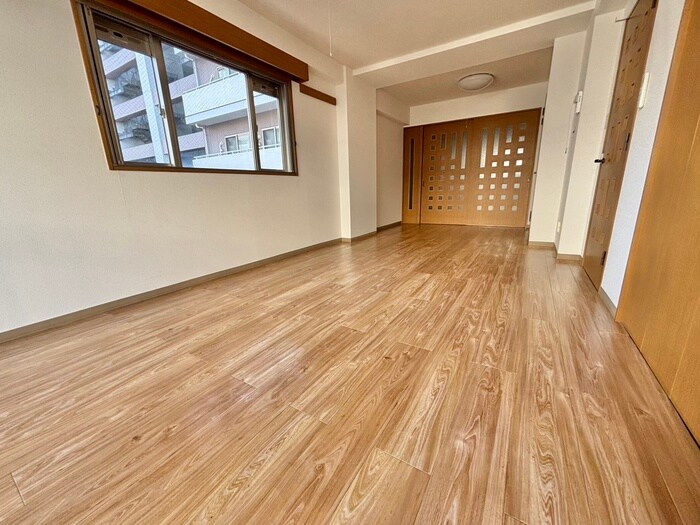 物件内観写真9　(居室)