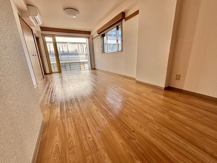 物件内観写真10　(居室)